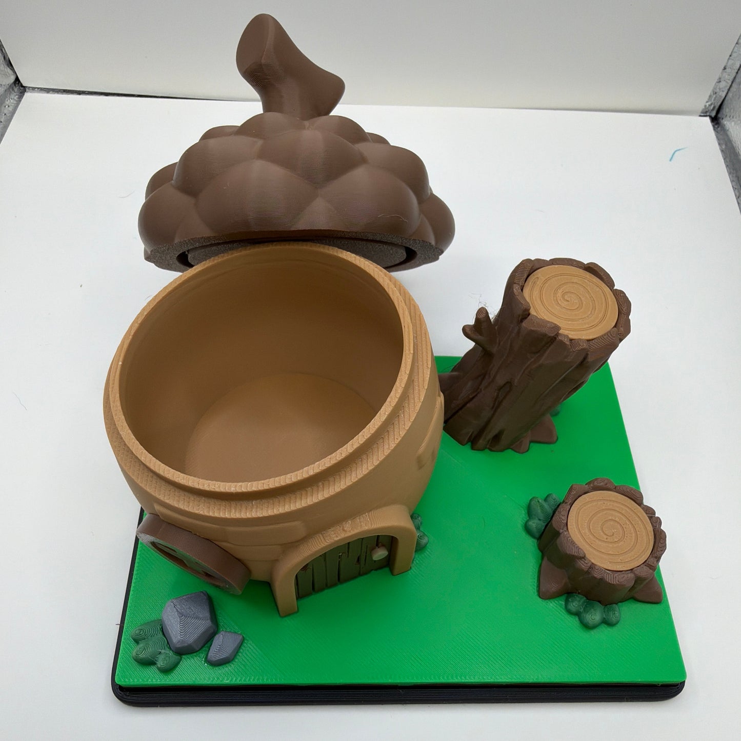 Acorn House w/ Squirrel